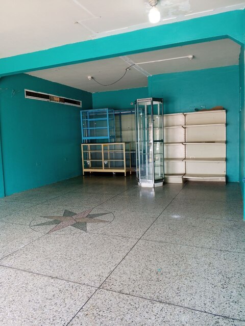 Local Comercial en calle Cajigal con Av. Portuguesa. Anaco. Ref: 1488 - Image 3