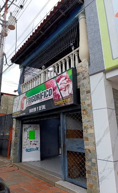 ¡ALQUILADO! Apartamento en Av. Portuguesa Edificio Raimond. Anaco. Ref: 1451
