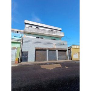 Edificio con Local en Av. Bolívar con calle Arismendi. Anaco. Ref: 1542