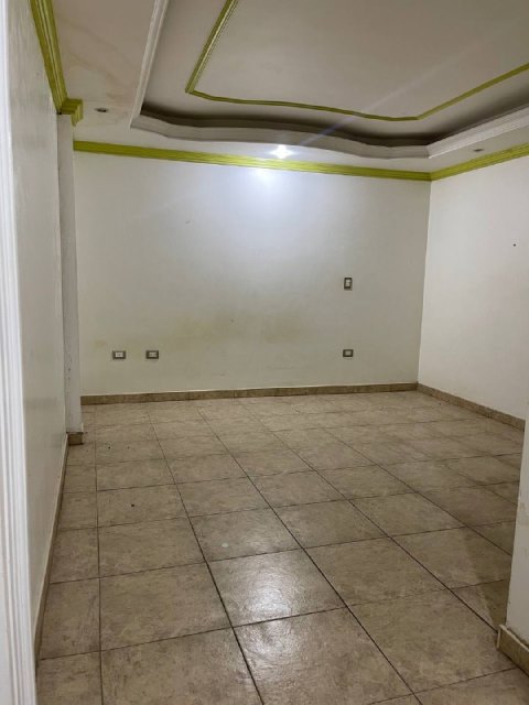 Edificio con Locales y Apartamentos. Calle Colon. Anaco. Ref.: 1420 - Image 16