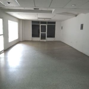 ¡ALQUILADO! Local calle Sucre con calle Monagas. Anaco. Ref: 1385