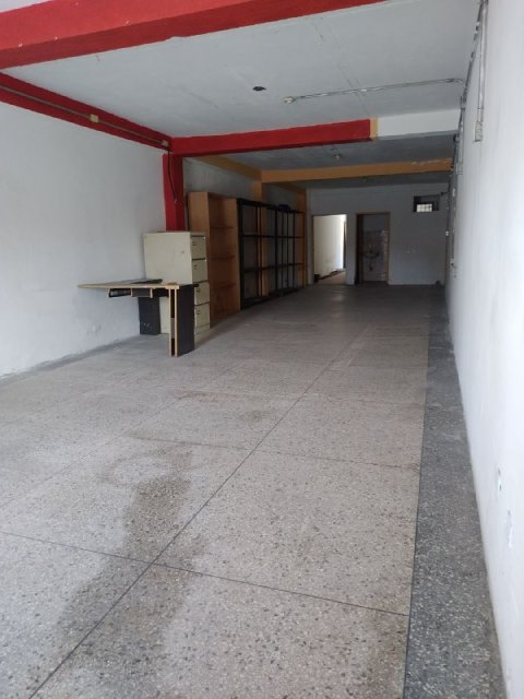 ¡ALQUILADOS! Locales Comerciales en Av. Mérida con calle Brasil. Anaco. Ref: 1318 - Image 3