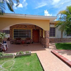 Casa en Urb. Las Palmas. Anaco. Ref: 1579