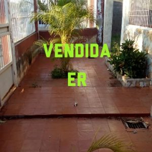 ¡VENDIDA! Casa en Avenida Portuguesa