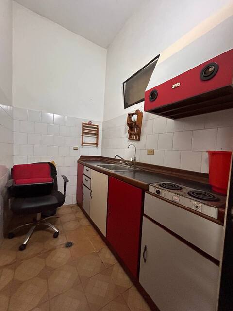 Patio con Galpón y Casa en Av. Miranda. Anaco. Ref: 1634 - Image 7