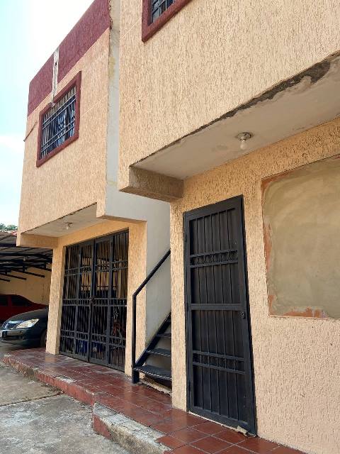 ¡ALQUILADO! Apartamento Residencias Koral. Av. Portuguesa. Anaco. Ref: 1356