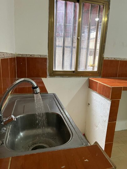 Apartamento en calle Industrias a 2 cuadras de Av. José A. Anzoátegui. Anaco. Ref:1550 - Image 7