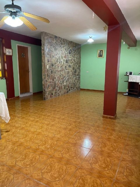 Edificio con Locales y Apartamentos. Calle Colon. Anaco. Ref.: 1420 - Image 21