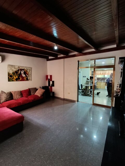 Casa en Urb. Las Palmas. Anaco. Ref: 1579 - Image 2