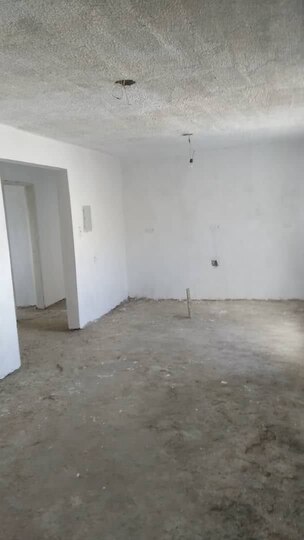 Apartamento en Conjunto Residencial. Parque Jardín. Anaco. Ref: 1615 - Image 4