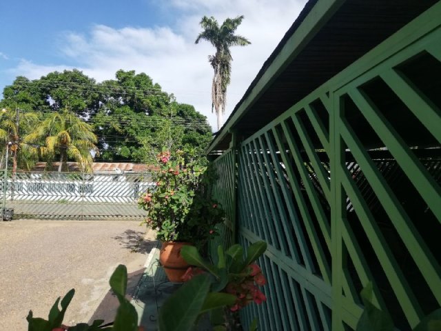 ¡VENDIDO¡ Town House en Residencias Anaco. Anaco. Ref: 1224