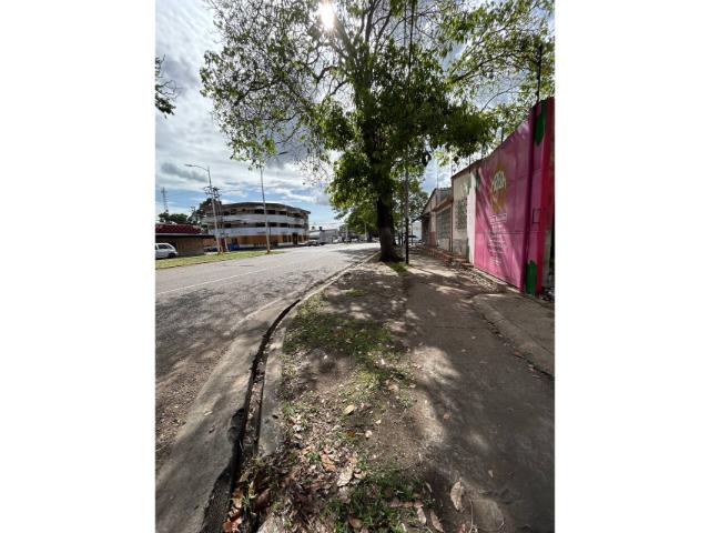 Terreno en Av. Mérida entre calle Baralt y Calle Junin. Anaco. Ref: 1544 - Image 10