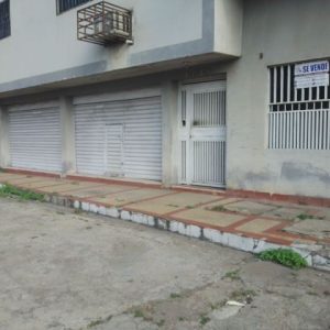 Local Comercial en Av. Miranda diagonal a Serconan. Anaco. Ref.: 1444