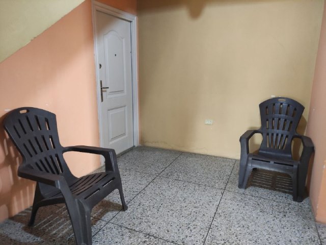 Apartamento en calle Orinoco con Av. Mérida. Anaco. Ref: 1336 - Image 3