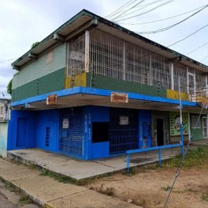 ¡Alquilados! 2 Locales Comerciales en calle Comercio con calle Colombia. Anaco. Ref: 1521