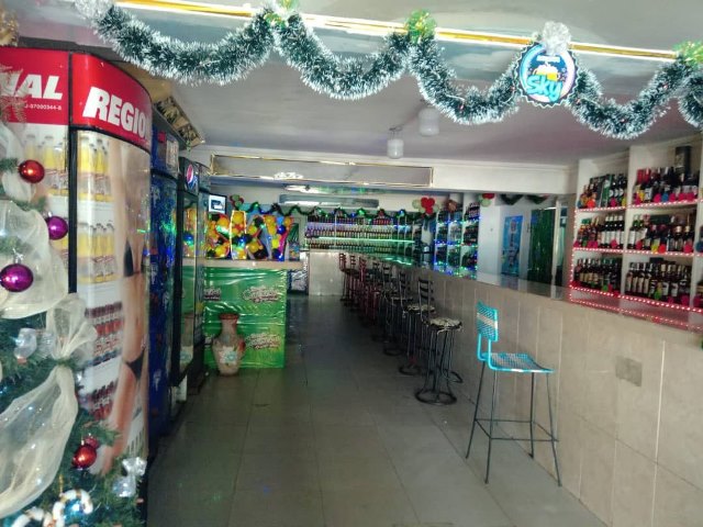 ¡ALQUILADO! Local en Av. Portuguesa cerca de Banesco. Anaco. Ref: 1377