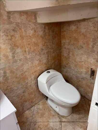 Town House en Urb. Laguna Park. Anaco. Ref: 1609 - Image 2