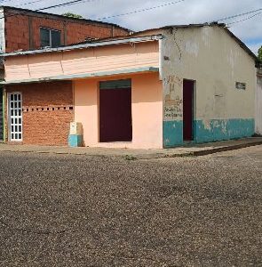 ¡VENDIDO! Local calle Trujillo con calle 12 de Octubre. Anaco. Ref: 1397