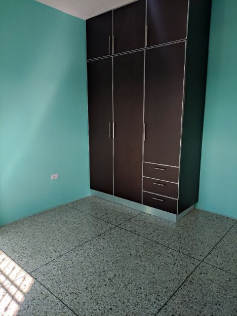Apartamento en calle Orinoco con Av. Mérida. Anaco. Ref: 1336 - Image 6