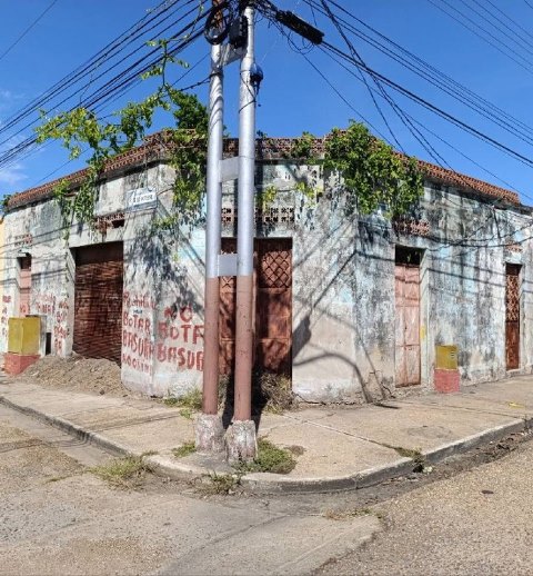 ¡Vendido! Terreno en calle Trujillo con 12 de Octubre. Anaco. Ref: 1470