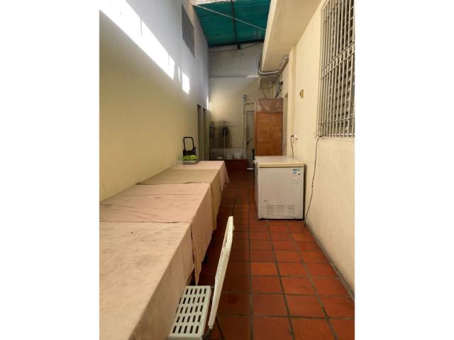 Gran Salom con Apartamentos. Av. Arismendi. Anaco. Ref: 1556 - Image 20