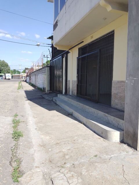 Local Comercial en calle Cajigal con Av. Portuguesa. Anaco. Ref: 1488 - Image 4