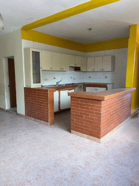 Edificio con Locales y Apartamentos. Calle Colon. Anaco. Ref.: 1420 - Image 28