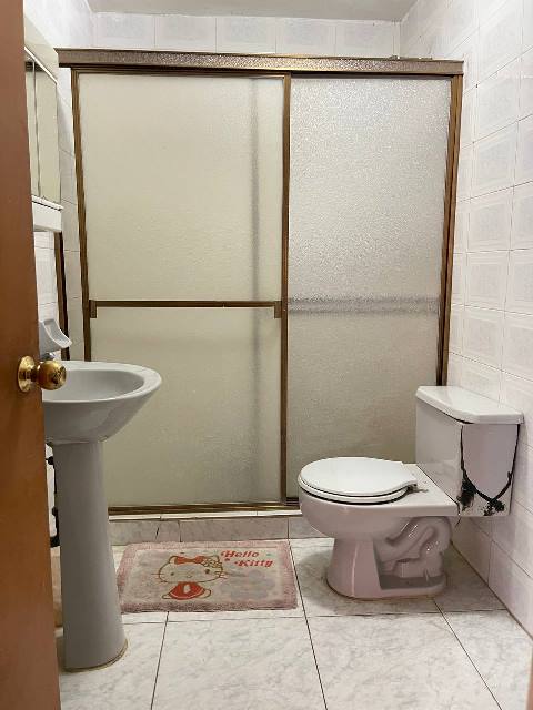 Edificio con Locales y Apartamentos. Calle Colon. Anaco. Ref.: 1420 - Image 19