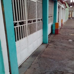 ¡VENDIDA! CASA EN ANACO (CALLE TRUJILLO)
