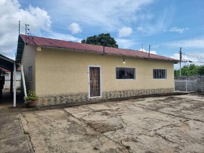 Casa en Urbanización Campo Reica. Anaco. Ref: 1587