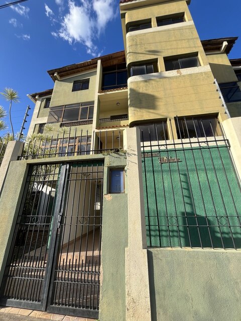 Apartamento en calle Orinoco Resd. Midalaine. Anaco. Ref: 1560