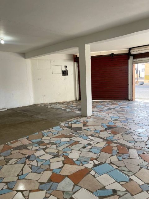 Edificio con Locales y Apartamentos. Calle Colon. Anaco. Ref.: 1420 - Image 39