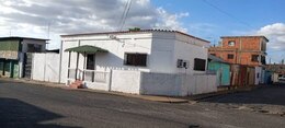 ¡VENDIDA! Casa en calle Arismendi con callejón Miranda. Anaco. Ref: 1613