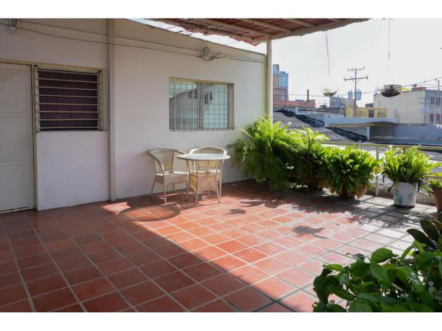 Gran Salom con Apartamentos. Av. Arismendi. Anaco. Ref: 1556 - Image 24