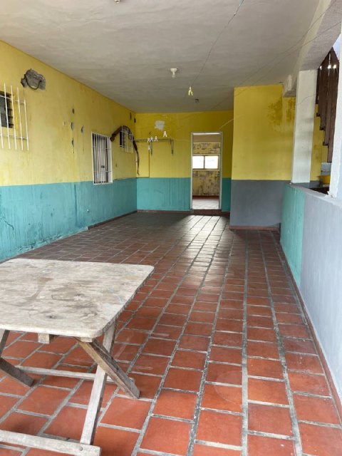 Edificio con Locales y Apartamentos. Calle Colon. Anaco. Ref.: 1420 - Image 42