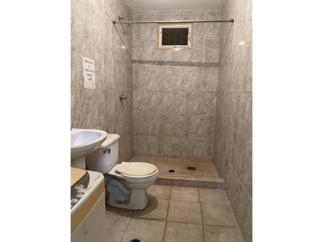 Gran Salom con Apartamentos. Av. Arismendi. Anaco. Ref: 1556 - Image 25