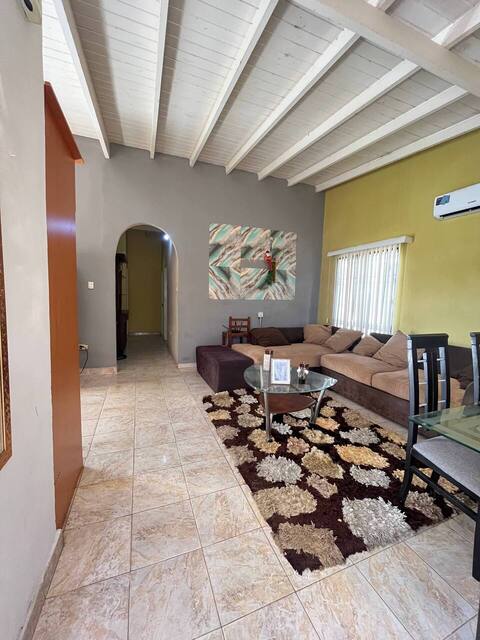 ¡ALQUILADA! Casa en Urbanización Terrazas de Anaco. Anaco. Ref: 1620 - Image 2