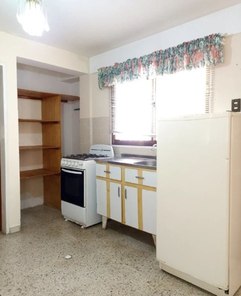 Apartamento en Urbanización Santa Rosa. Ref: 1370 - Image 11