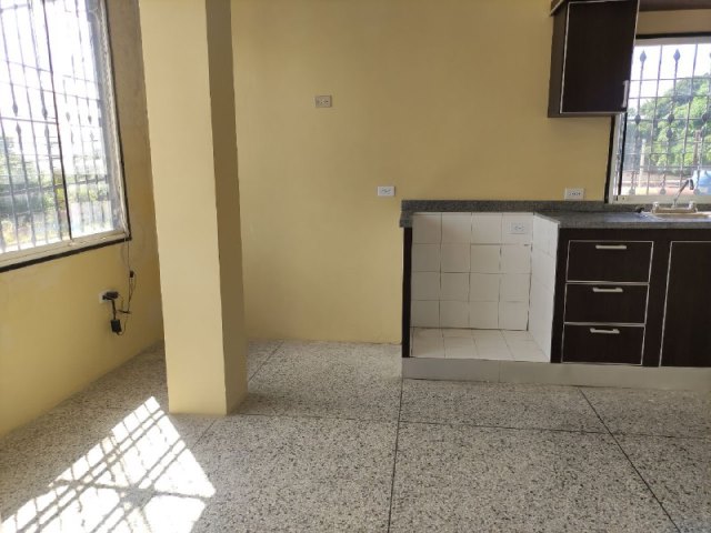 Apartamento en calle Orinoco con Av. Mérida. Anaco. Ref: 1336 - Image 13