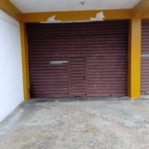 Local 2 Av. Miranda frente a Serconan. Anaco. Ref: 1424