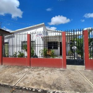 ¡Vendida! Casa en calle Junín entre Av. Mérida y calle Nueva Esparta. Anaco. Ref: 1484