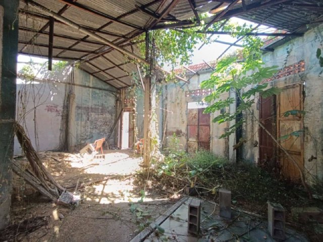¡Vendido! Terreno en calle Trujillo con 12 de Octubre. Anaco. Ref: 1470 - Image 2