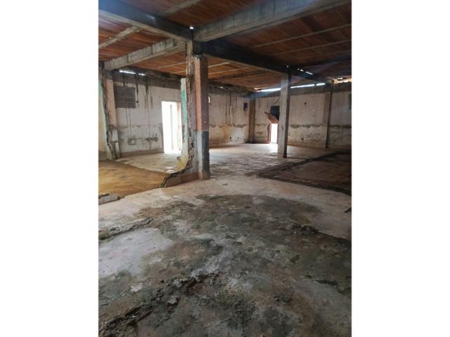 ¡VENDIDO! Local en Construcción calle 12 de Octubre con calle Guárico. Anaco. Ref: 1548 - Image 2