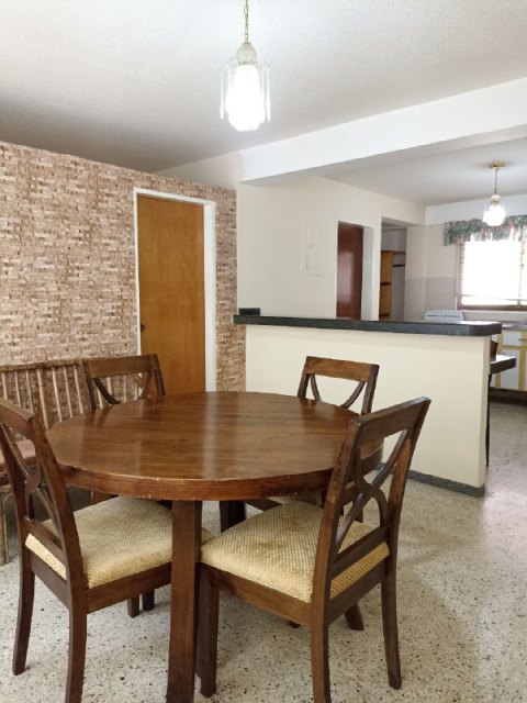 Apartamento en Urbanización Santa Rosa. Ref: 1370 - Image 12