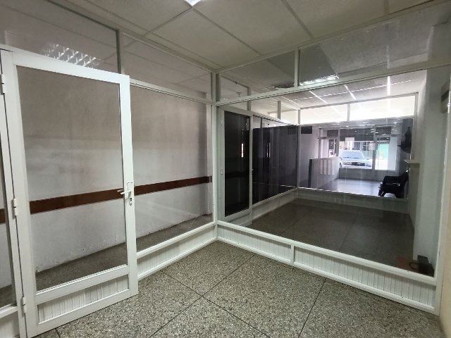 ¡VENDIDO! Local Comercial Av. Miranda con Callejón Monagas. Anaco. Ref: 1461 - Image 2