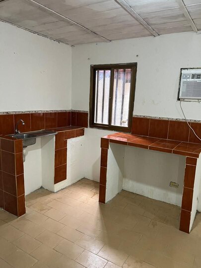 Apartamento en calle Industrias a 2 cuadras de Av. José A. Anzoátegui. Anaco. Ref:1550 - Image 12