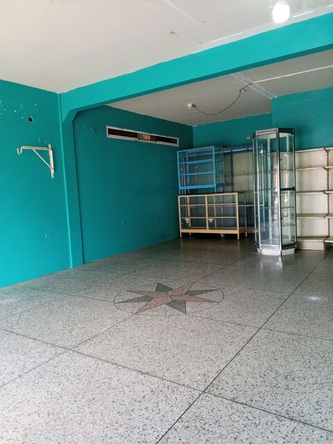Local Comercial en calle Cajigal con Av. Portuguesa. Anaco. Ref: 1488 - Image 8