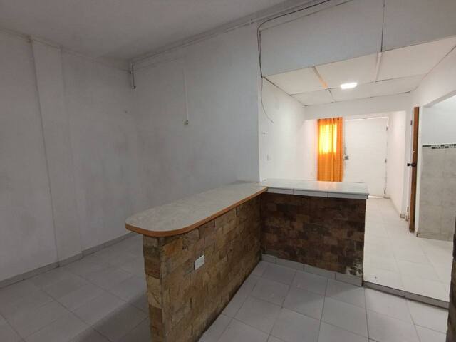Apartamento en calle Vargas con 1ero de Mayo. Anaco. Ref: 1652 - Image 2