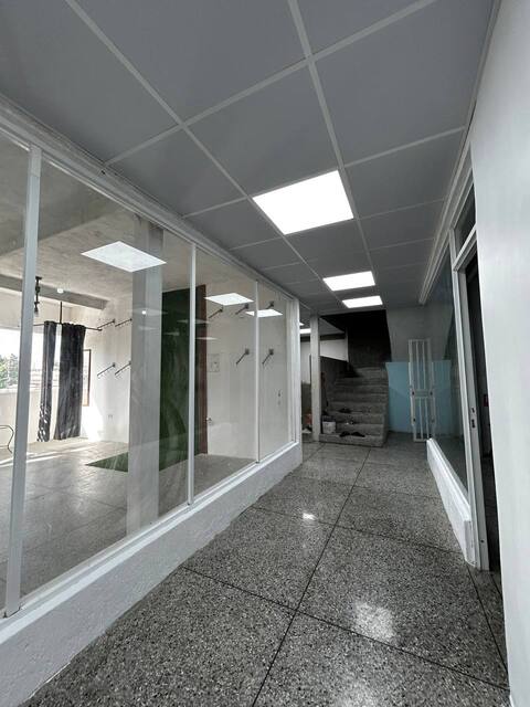 Local Comercial en calle 1ero de Mayo, a 3 cuadras de Av. Miranda. Anaco. Ref: 1662 - Image 6