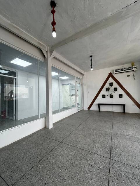 Local Comercial en calle 1ero de Mayo, a 3 cuadras de Av. Miranda. Anaco. Ref: 1662 - Image 3